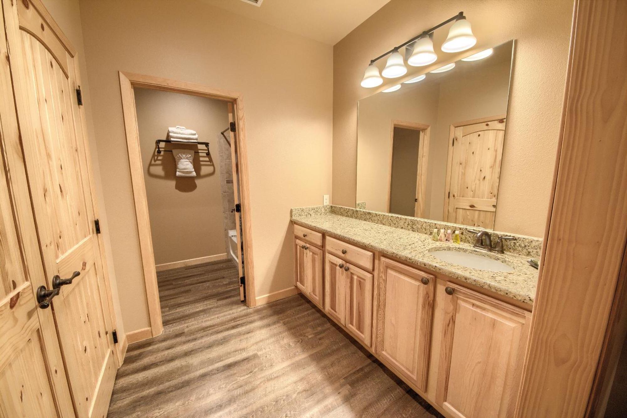 Oma13A14 Gruene Bungalow At Old Mills Resort New Braunfels Εξωτερικό φωτογραφία