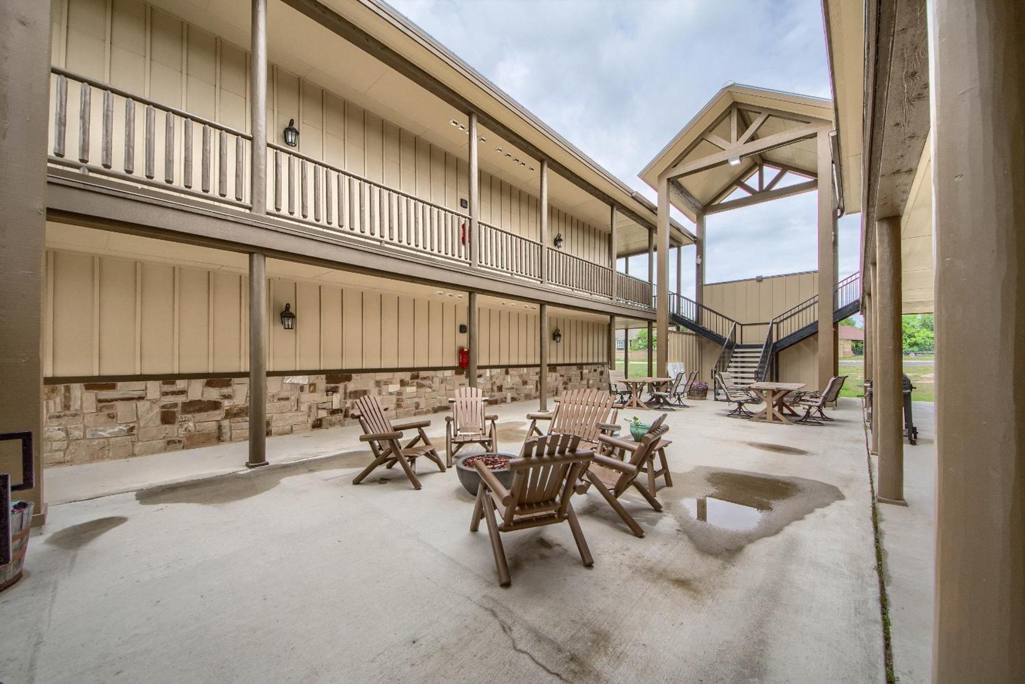 Oma13A14 Gruene Bungalow At Old Mills Resort New Braunfels Εξωτερικό φωτογραφία